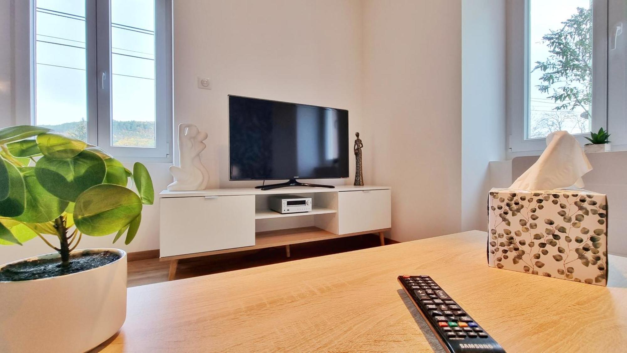 La Buhl Verte - Chic Et Moderne - Calme - Fibre - Relax Bnb Luaran gambar